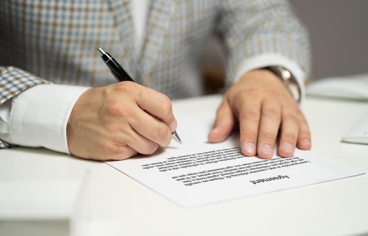 Lebensversicherung widerrufen: Prüfung des Vertrags und der Widerrufsbelehrung